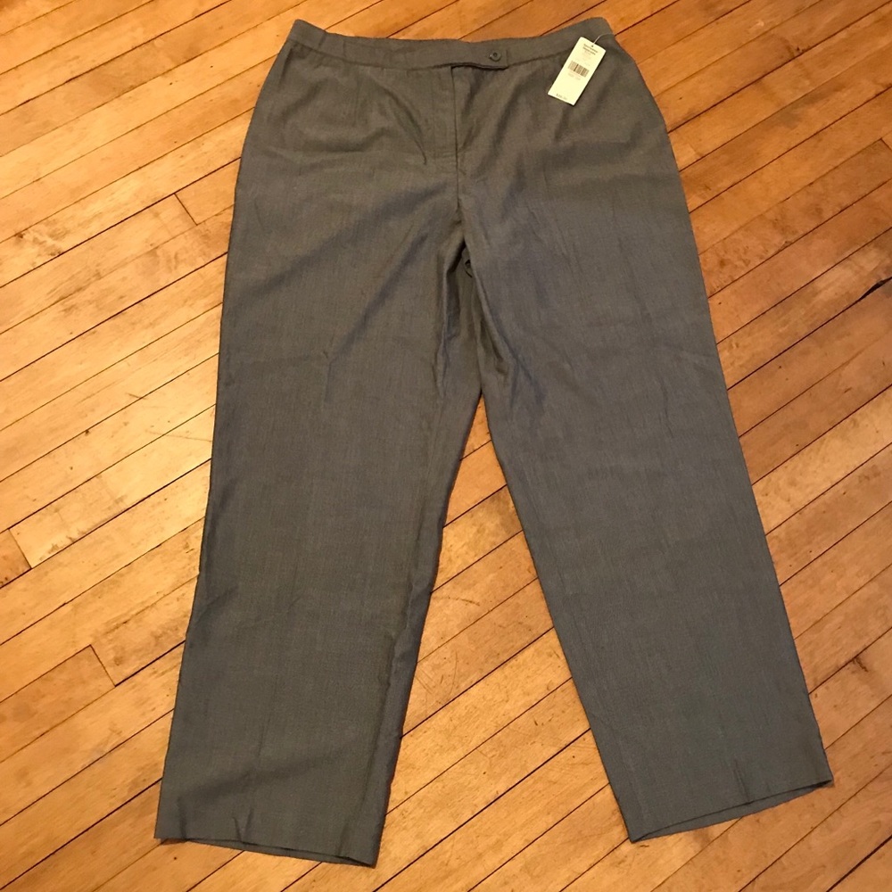 Valerie Stevens NWT Dress Slacks